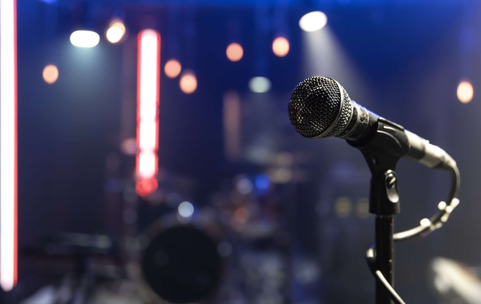 Close up of a microphone on a concert stage